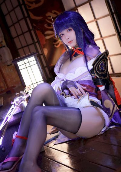 欧美情趣长裙_BD韩语免费播放