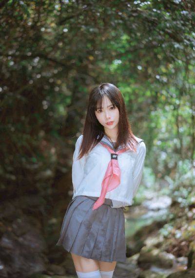 美国乐队女主唱尿视频_1080免费电视剧